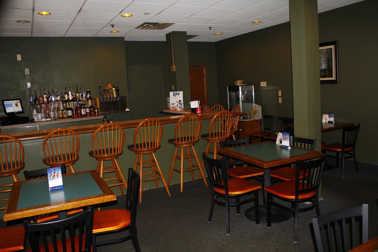 Baraga Lakeside Inn Esterno foto